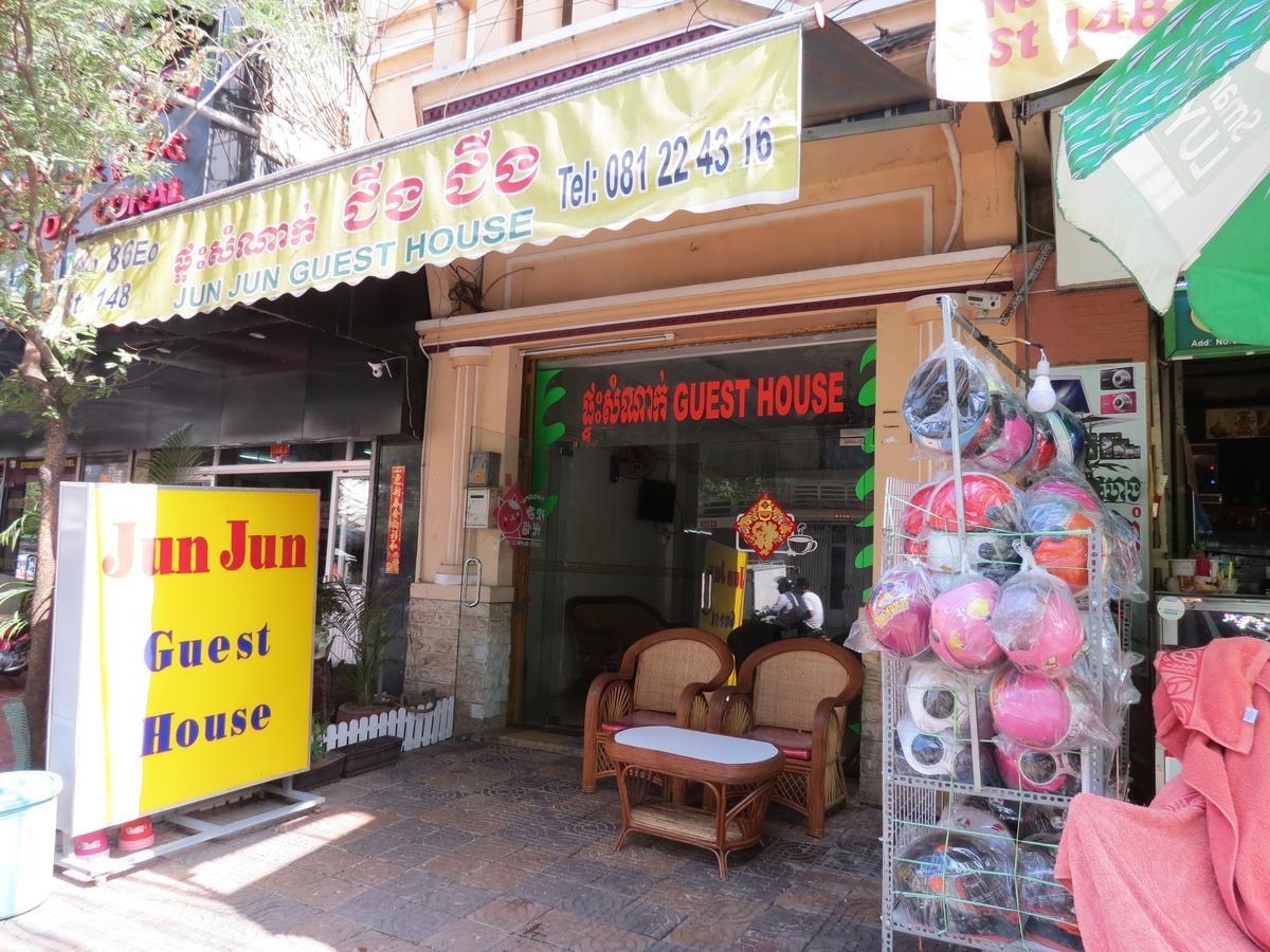 Jun Jun Guesthouse Phnom Penh Eksteriør bilde