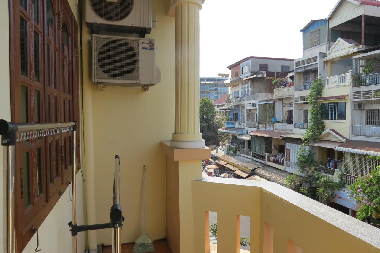 Jun Jun Guesthouse Phnom Penh Eksteriør bilde